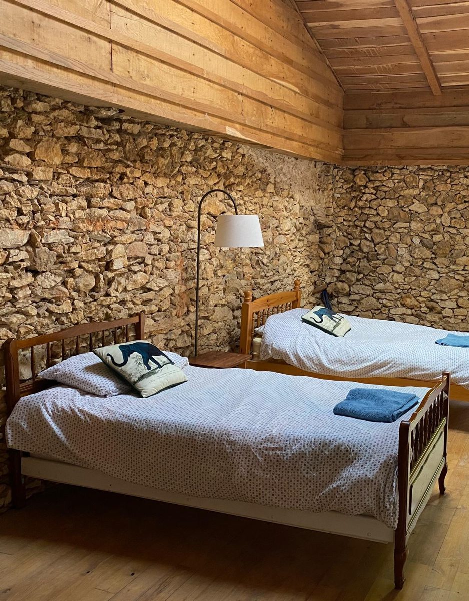 Grande chambre dans la grange d'hiver, Moulin de Canole